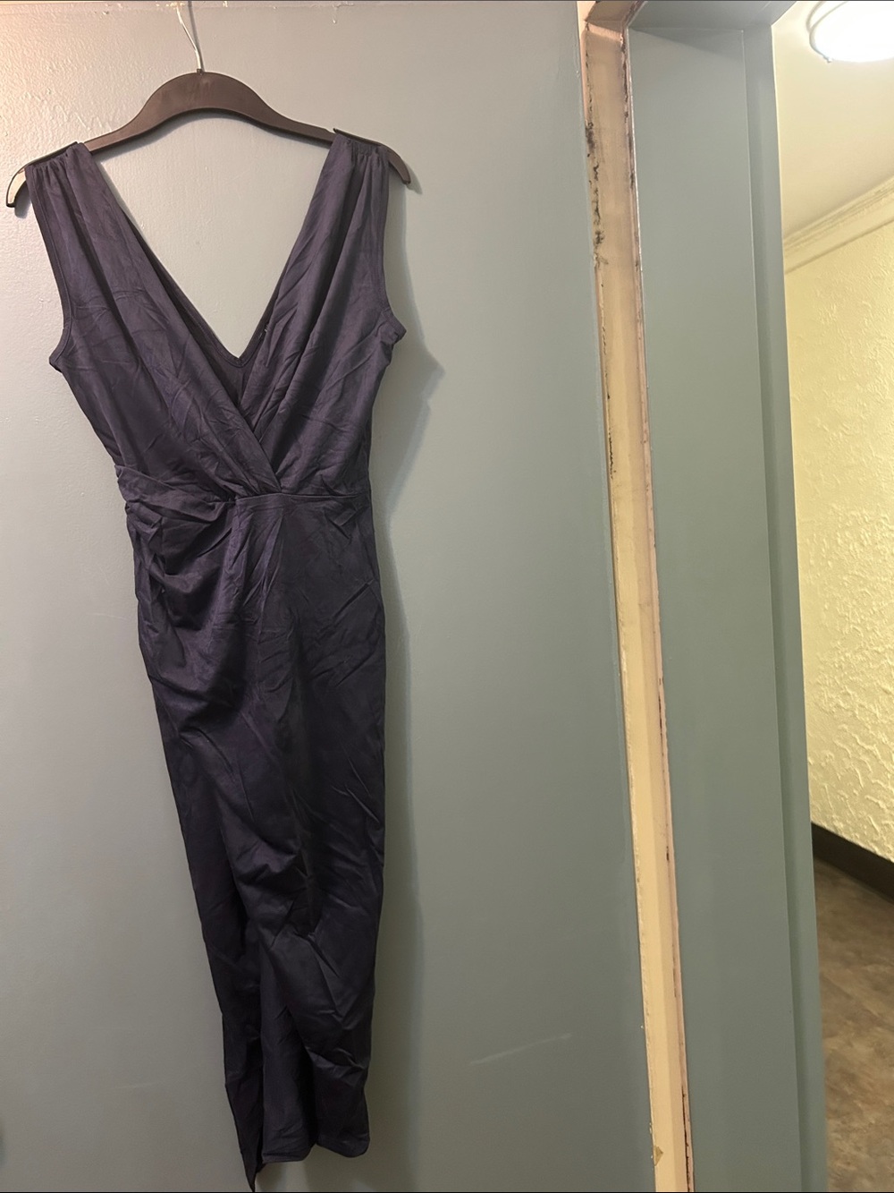 Fashion Nova Deep Navy Sleeveless V-Neck Midi Dress